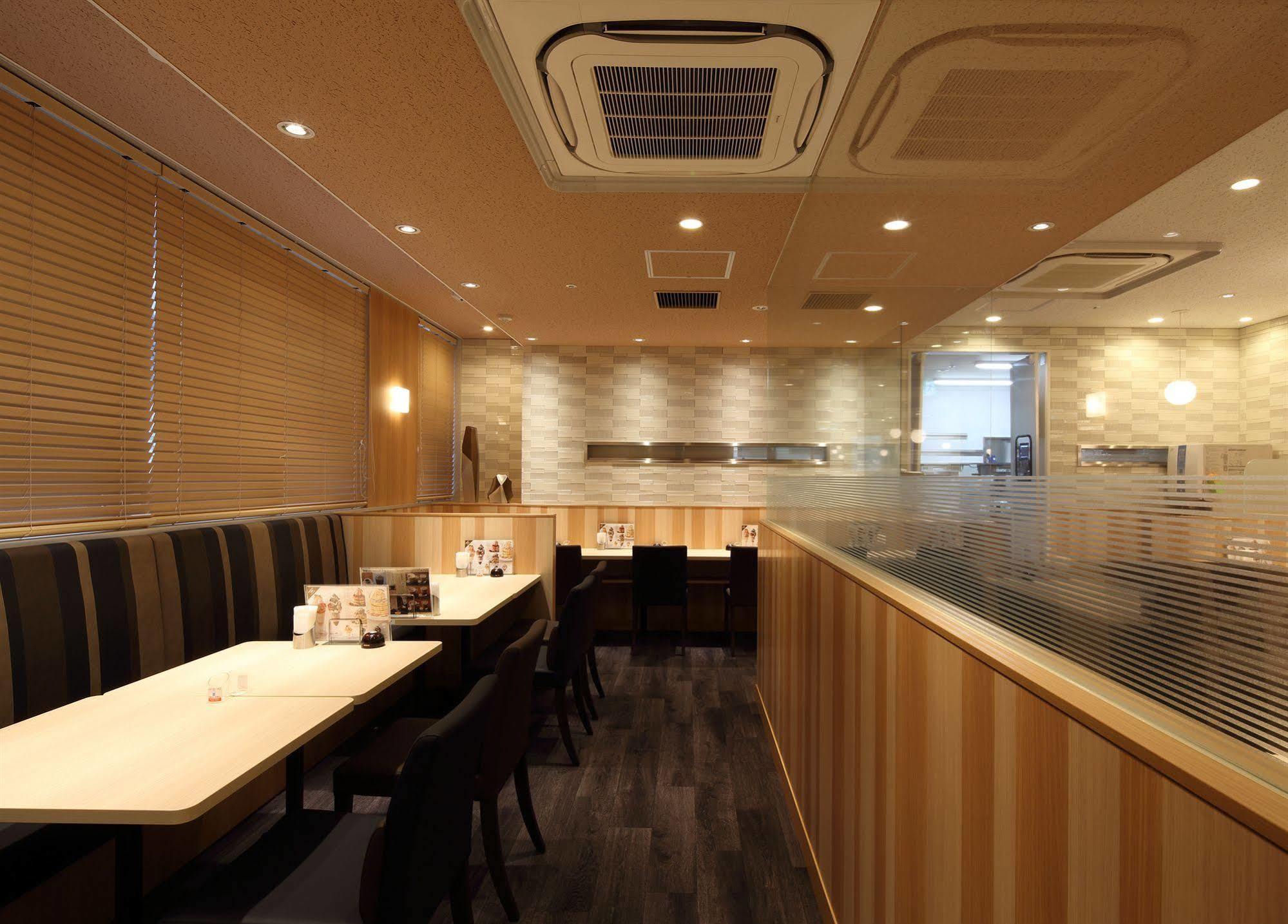 Centurion Ikebukuro Station Hotell